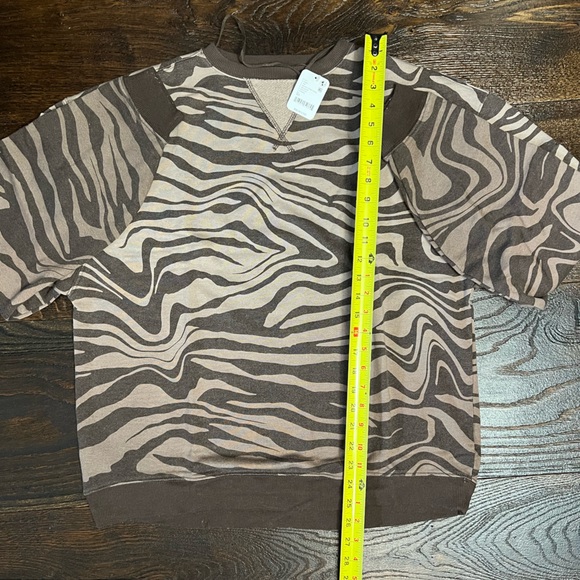 Free People Printed Classic Oversized Crewneck - Picture 5 of 8